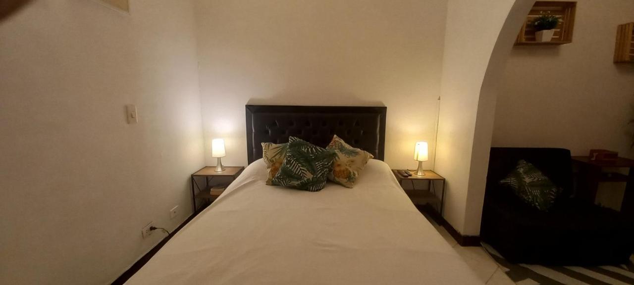 Apto Idoneo Para Descansar Muy Central En El Poblado Daire Medellín Dış mekan fotoğraf