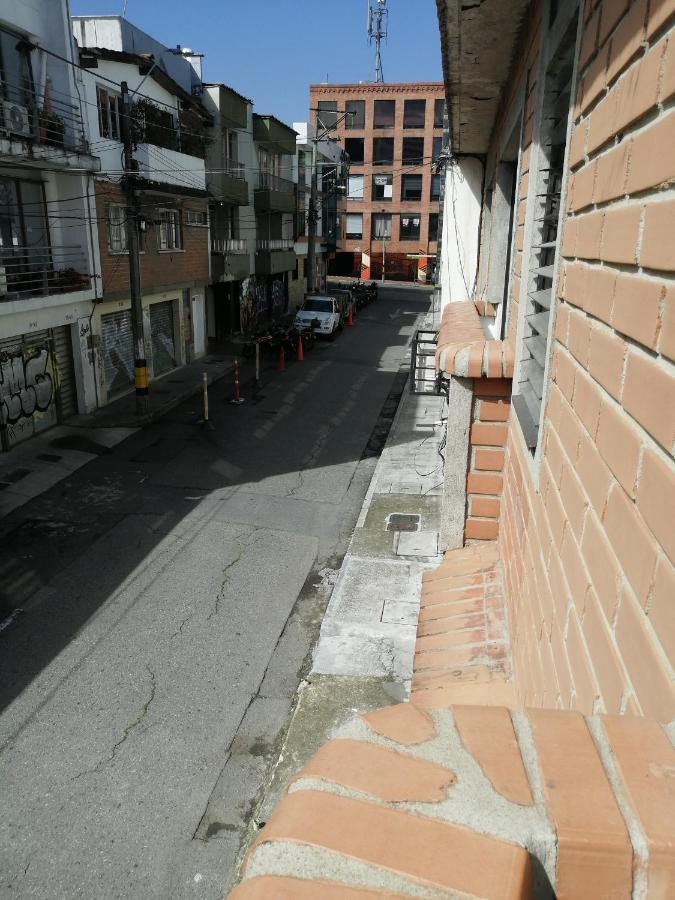 Apto Idoneo Para Descansar Muy Central En El Poblado Daire Medellín Dış mekan fotoğraf